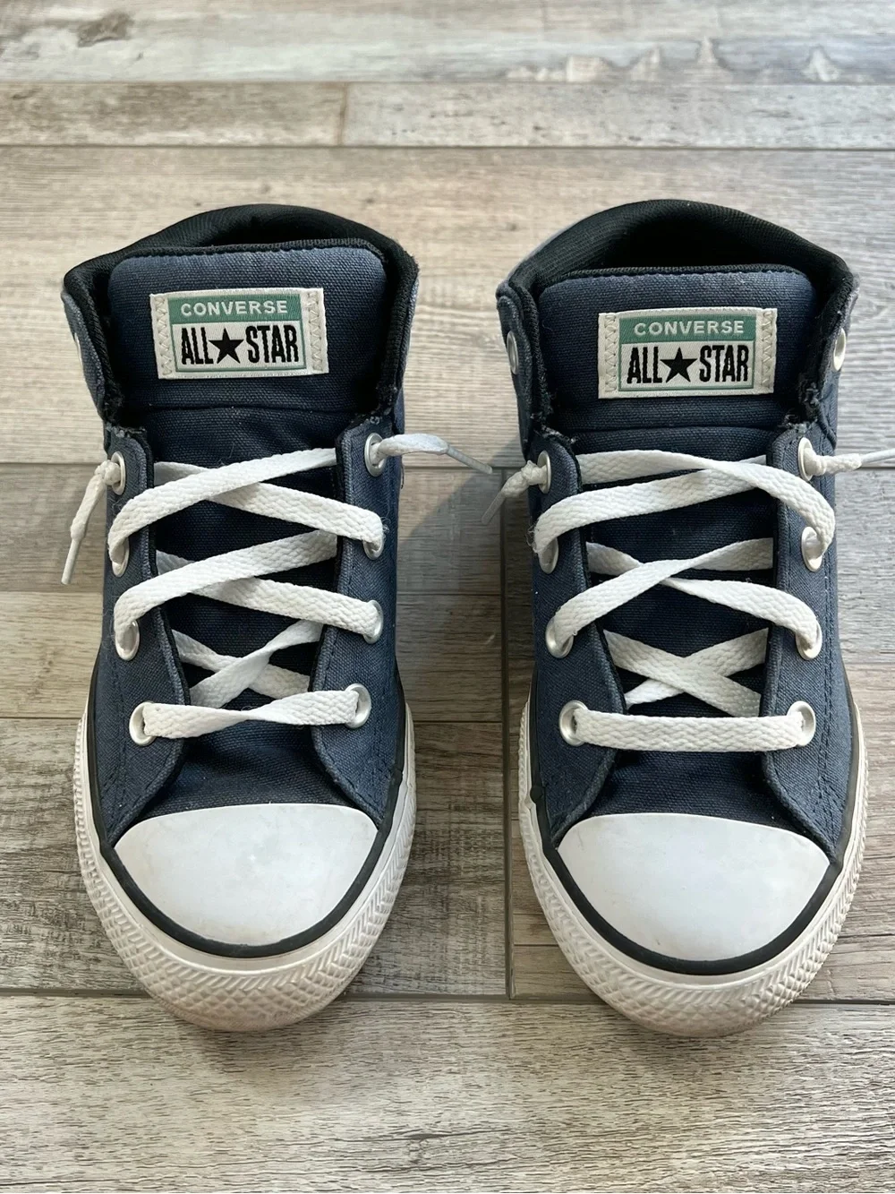 Converse Boys Chuck Taylor All Star Axel Varsity Club Shoes Size 3